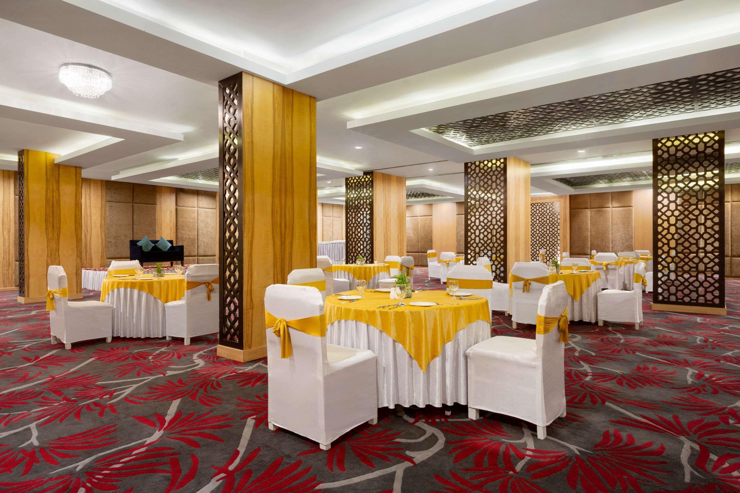 Hotel Ramada Dehradun Chakrata Road Extérieur photo