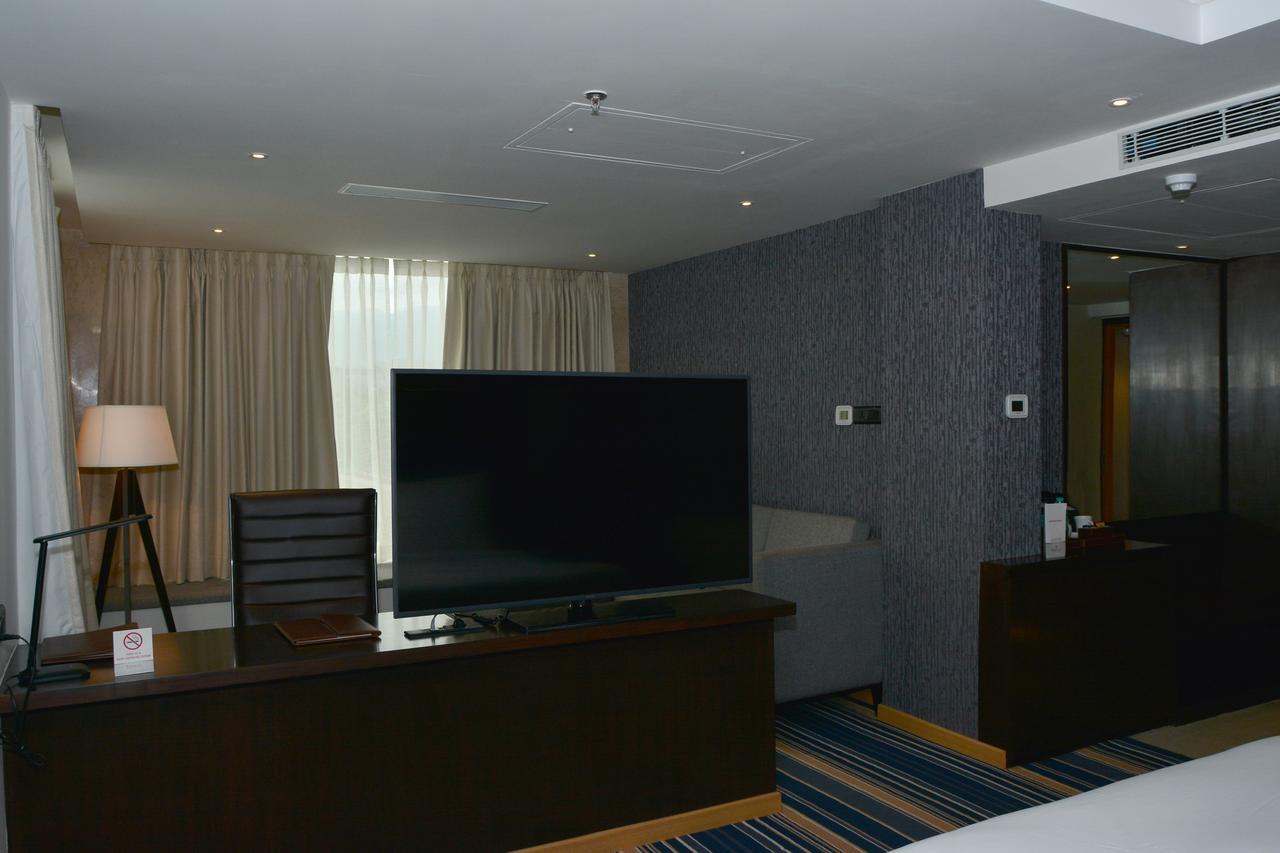 Hotel Ramada Dehradun Chakrata Road Extérieur photo